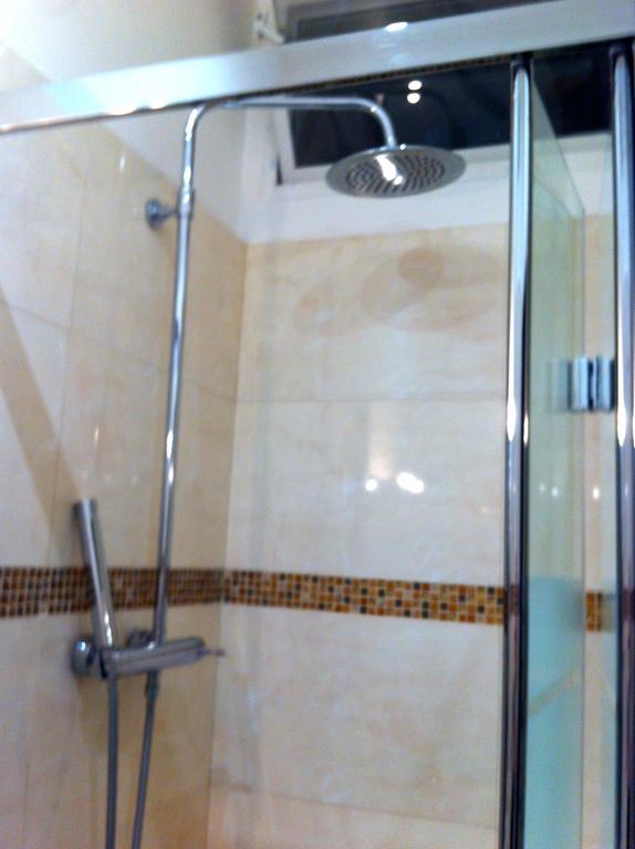 Nice Center Studio Guesthouse 部屋 写真